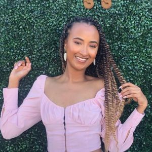 Meet your Posher, Senait